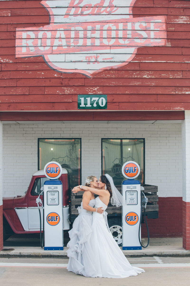 Reds Roadhouse  TX Lesbian Wedding