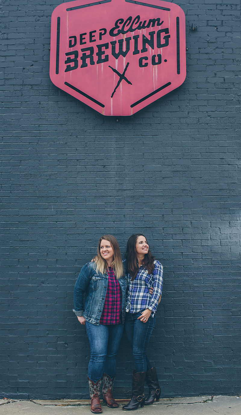 DEEP ELLUM LESBIAN ENGAGEMENT PHOTOSDEEP ELLUM LESBIAN ENGAGEMENT PHOTOS