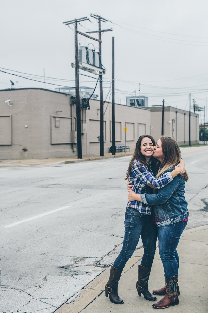 DEEP ELLUM LESBIAN ENGAGEMENT PHOTOS