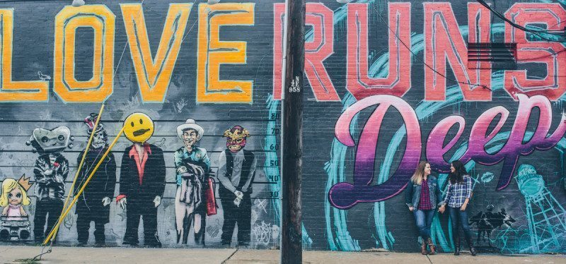 DEEP ELLUM LESBIAN ENGAGEMENT PHOTOS