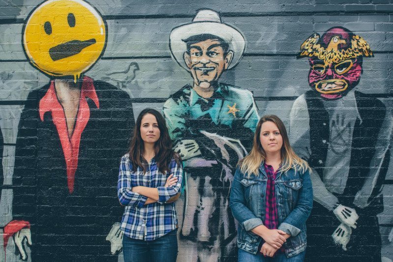 DEEP ELLUM LESBIAN ENGAGEMENT PHOTOS