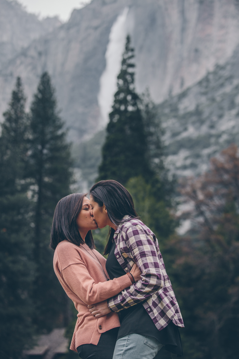 YOSEMITE LESBIAN ENGAGEMENT Steph Grant