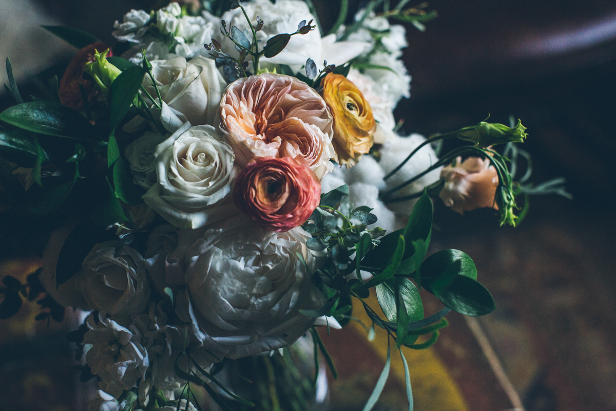 DRIPPING SPRINGS LESBIAN WEDDING STEPH GRANT