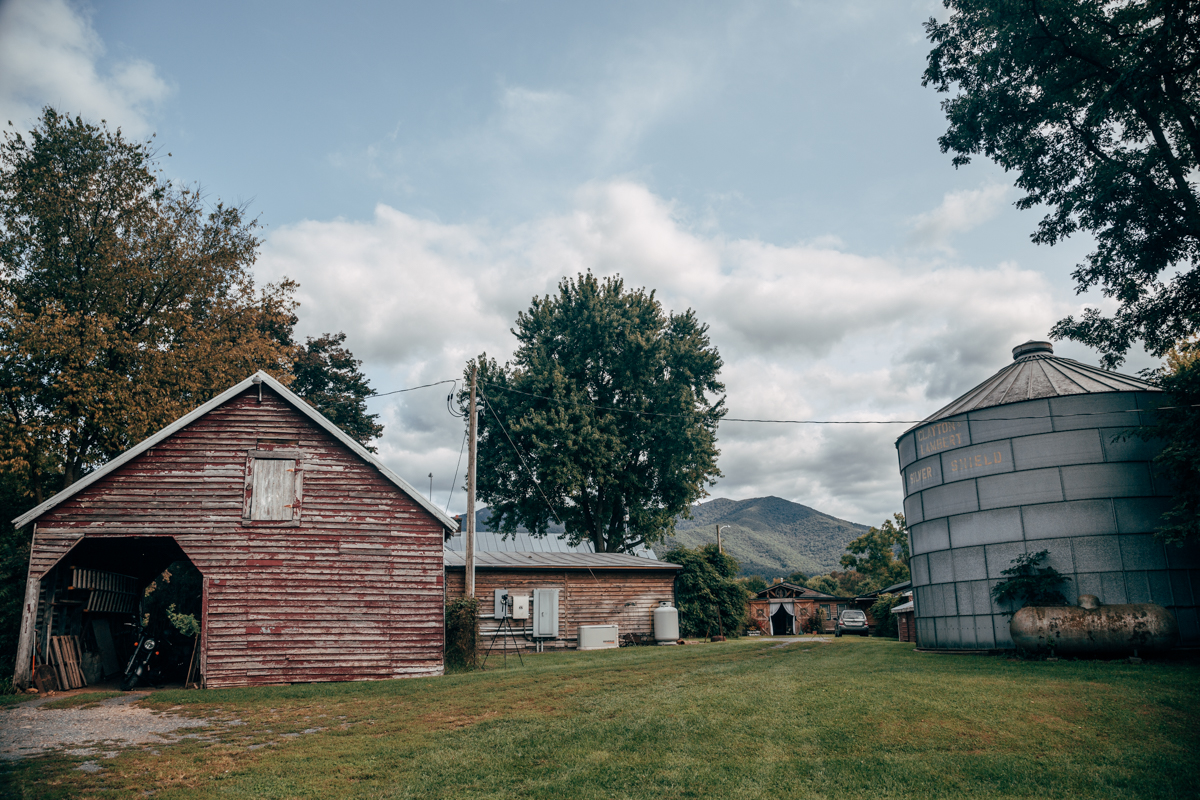 Khimaira Farms Virginia Lesbian Wedding Steph Grant