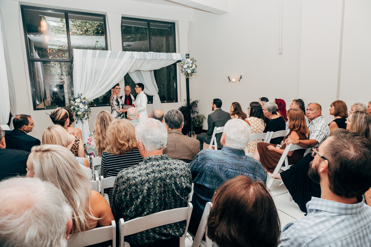 LESBIAN WEDDING FEATURING CHELY WRIGHT